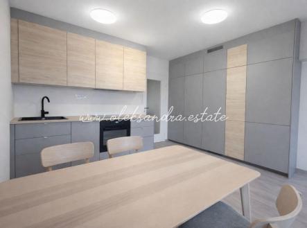 Pronájem bytu, 1+kk, 32 m²