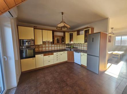 20251119_121520.jpg | Pronájem bytu, 4+kk, 160 m²