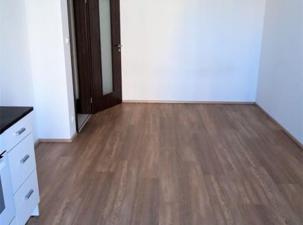 Pronájem bytu, 1+kk, 31 m² obrázek