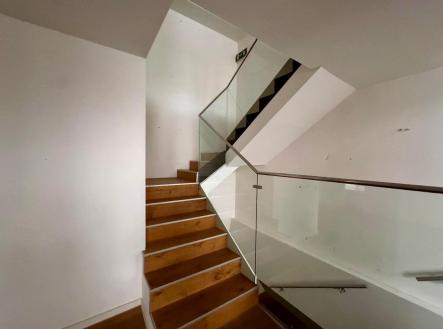19c9d3ef-2bd9-43cc-b4a0-e83cef5d8158.jpg | Pronájem - obchodní prostor, 440 m²