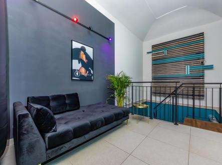 IMG_8505-Vylepsene-NR.jpg | Pronájem - komerční objekt, jiný, 150 m²