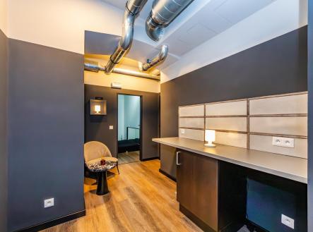 IMG_8534-Vylepsene-NR.jpg | Pronájem - komerční objekt, jiný, 150 m²