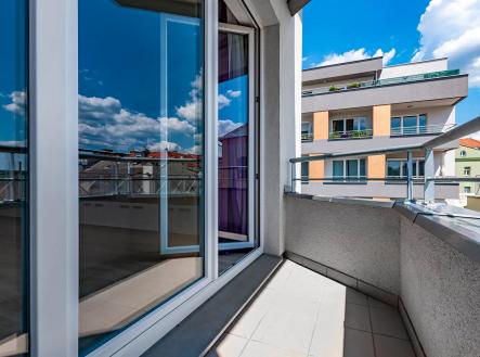 1.jpg | Pronájem bytu, 1+kk, 33 m²