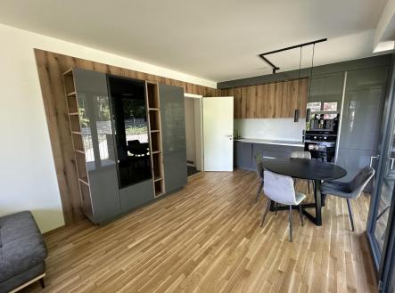 Pronájem bytu, 3+kk, 91 m² obrázek
