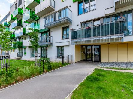 1.jpg | Pronájem bytu, 1+kk, 34 m²