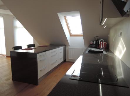 Pronájem bytu, 4+kk, 140 m² obrázek