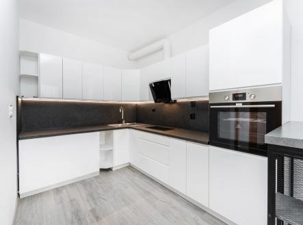 Pronájem bytu, 2+kk, 32 m² obrázek