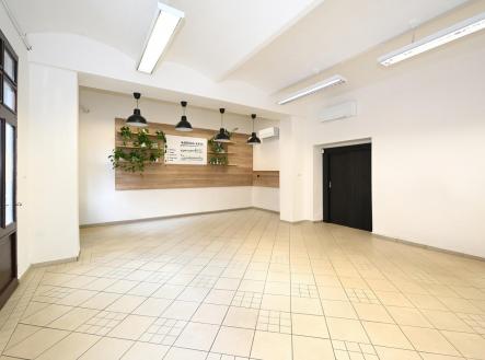 DSC_2571_00001_01.jpg | Pronájem - obchodní prostor, 78 m²