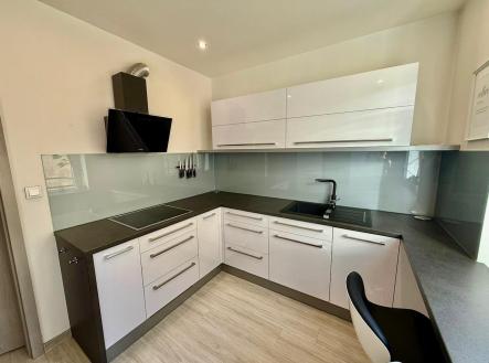 348a65fd-e6d4-4165-a999-512a34347856.jpg | Pronájem bytu, 2+1, 68 m²