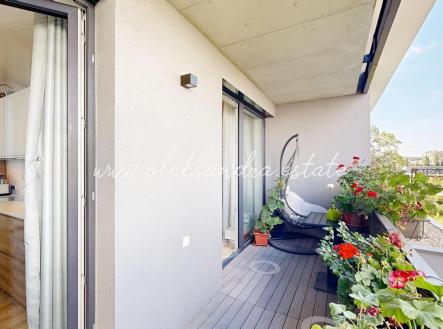 Byt-Oktabcovych--08242025_135206.jpg | Pronájem bytu, 3+kk, 70 m²