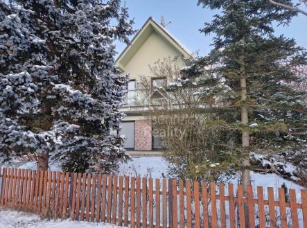 20260111_161839.jpg | Pronájem - dům/vila, 270 m²