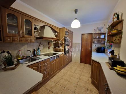 20260111_161104.jpg | Pronájem - dům/vila, 270 m²