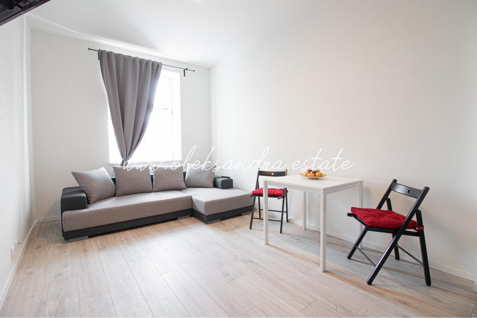 WhatsApp Image 2019-10-04 at 15.49.01(2).jpg