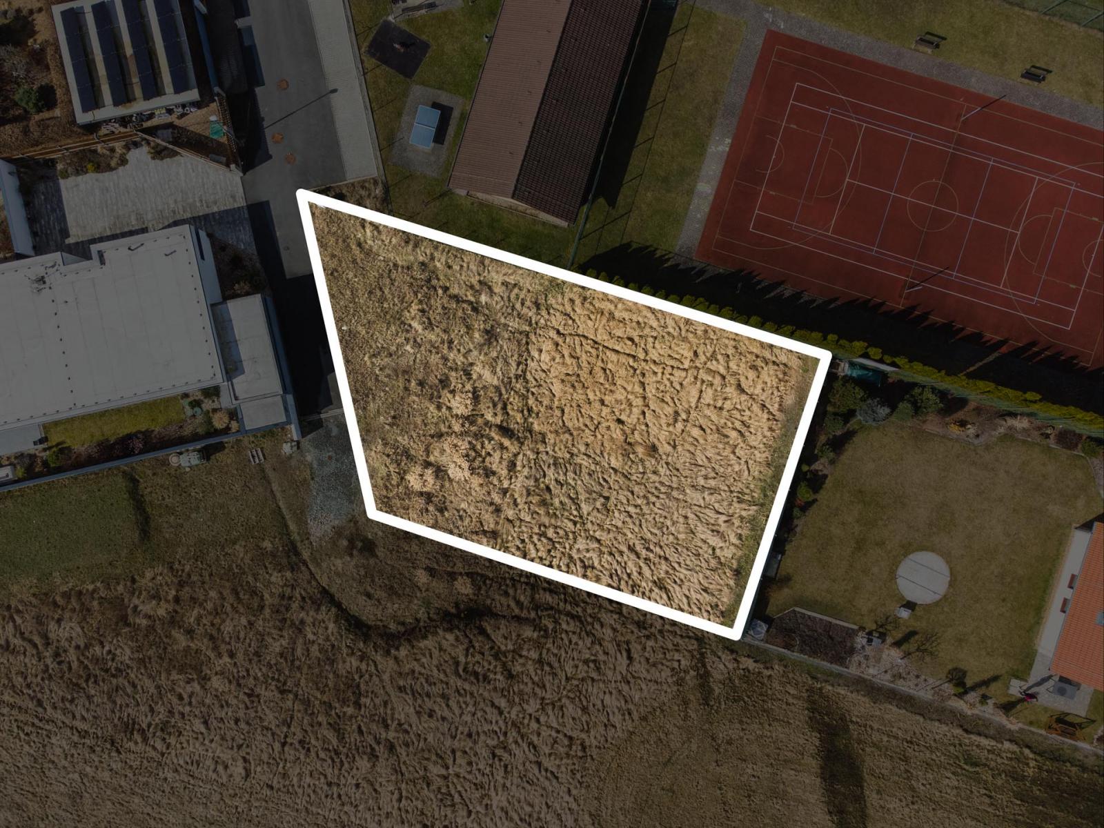 pozemek HK vyznaceni.jpg