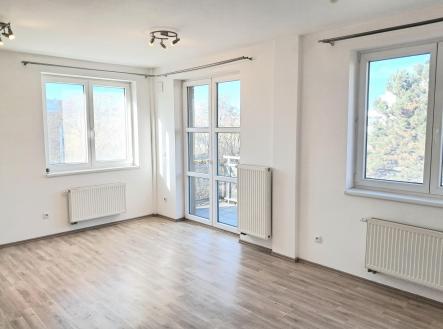 20260327_082705.jpg | Pronájem bytu, 1+kk, 34 m²