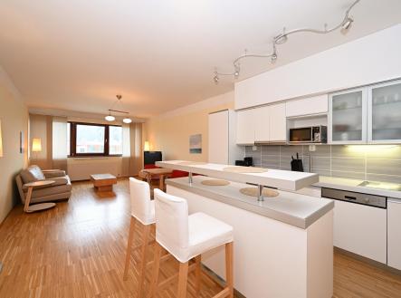 01.jpg | Pronájem bytu, 2+kk, 77 m²