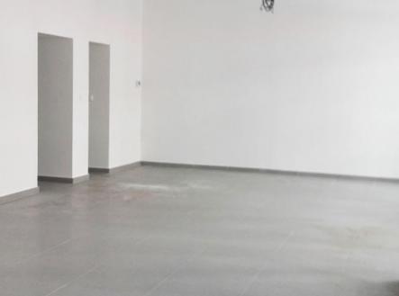 V4.jpg | Pronájem - obchodní prostor, 180 m²
