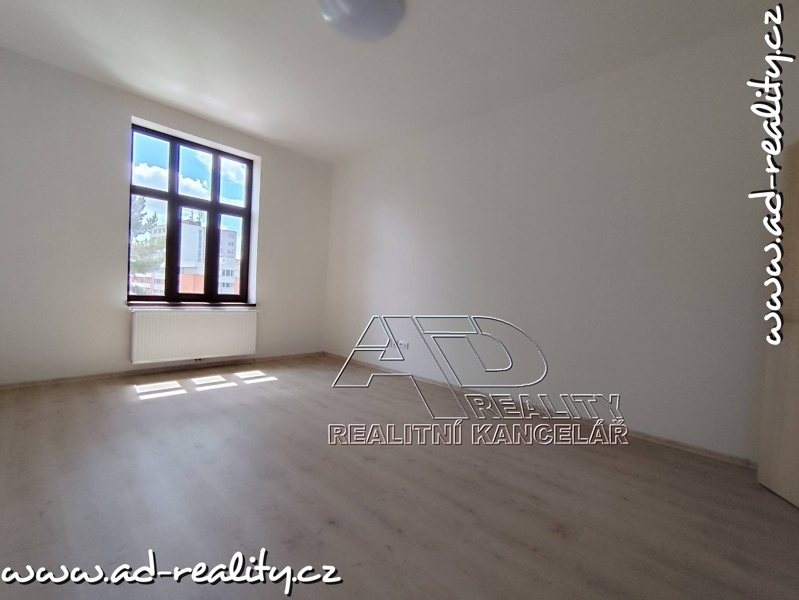 AD-reality, realitní kancelář