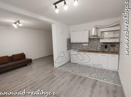 Bez popisku | Pronájem bytu, 1+1, 35 m²