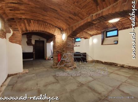 Bez popisku | Pronájem - restaurace, 155 m²