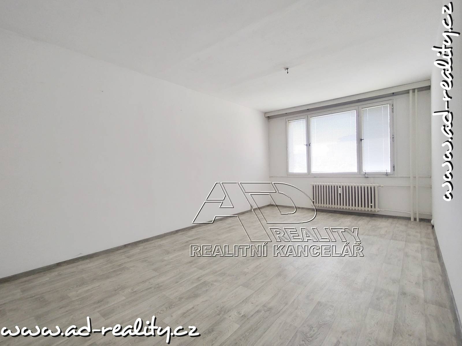 AD-reality, realitní kancelář