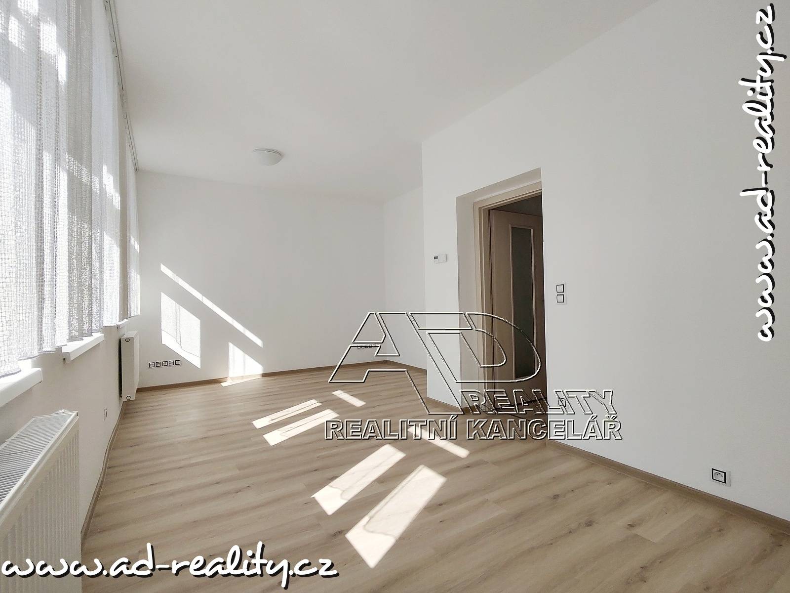 AD-reality, realitní kancelář