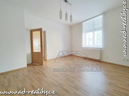 Bez popisku | Pronájem bytu, 2+1, 75 m²