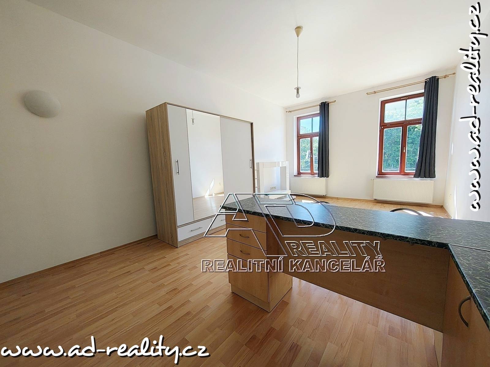 AD-reality, realitní kancelář