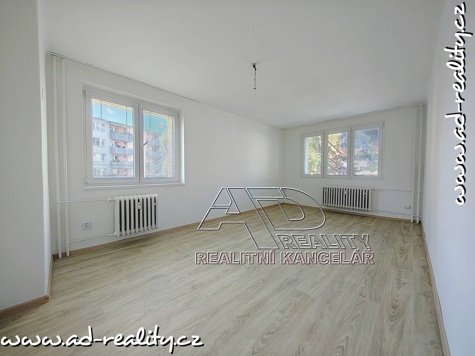 AD-reality, realitní kancelář