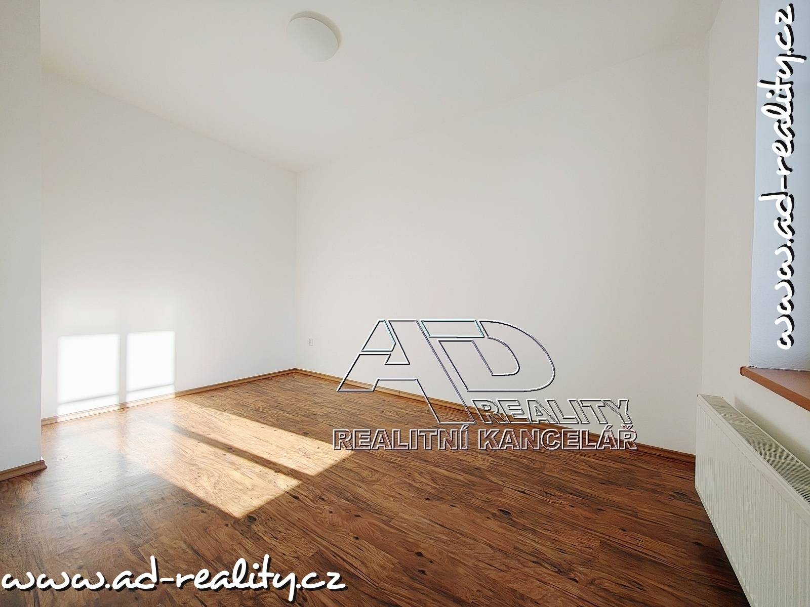 AD-reality, realitní kancelář