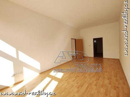 Bez popisku | Pronájem bytu, 2+1, 77 m²