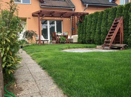 Pronájem - dům/vila, 104 m²
