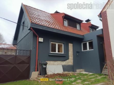 Jedinečný, krásně zrekonstruovaný RD, letiště  30 min. jízdy autem, nádherné Křivoklátské údolí | Prodej - dům/vila, 140 m²