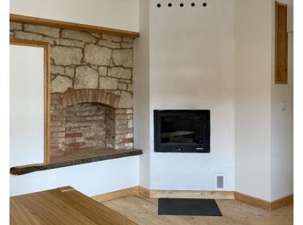 Jedinečný, krásně zrekonstruovaný RD, letiště  30 min. jízdy autem, nádherné Křivoklátské údolí | Prodej - dům/vila, 140 m²