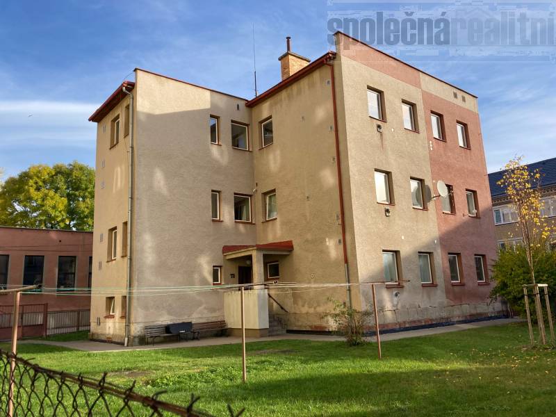 Byt 1kk k pronájmu,  25 m2, Vrchlabí - centrum, 10.000 Kč plus elektřina a plyn