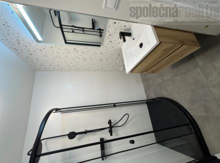 Krásný byt 1kk po  kompletní rekonstrukci k pronájmu, centrum - Vinohrady, 3. patro, vnitroblok | Pronájem bytu, 1+kk, 30 m²