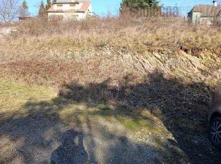 Atraktivní pozemek 587 m2 k výstavbě RD k prodeji, Hradištko centrum | Prodej - pozemek pro bydlení, 587 m²