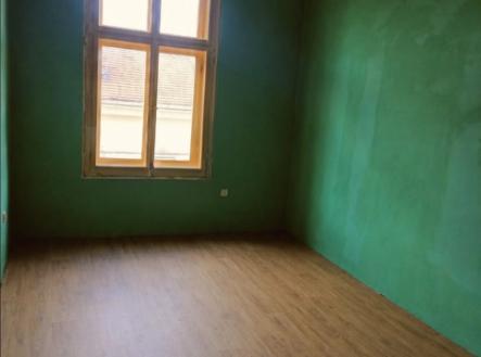 Byt 3+1 k pronájmu, 67 m2, Praha Žižkov, před rekonstrukcí | Pronájem bytu, 3+1, 67 m²