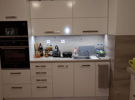 Pronájem bytu, 1+kk, 61 m² obrázek