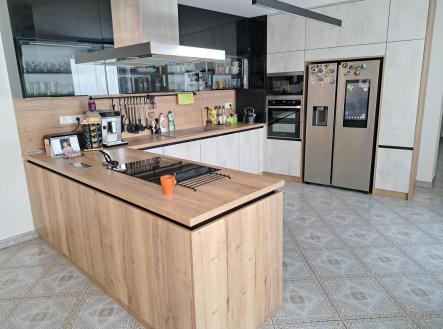 Fotografie 2 | Prodej - dům/vila, 380 m²
