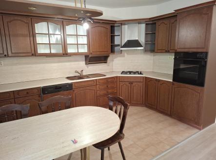 Fotografie 3 | Prodej - dům/vila, 210 m²