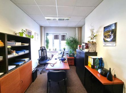 kancl.jpg | Prodej - nájemní dům, 1 280 m²