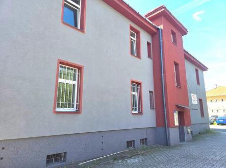 exteriér.jpeg | Pronájem - kanceláře, 65 m²