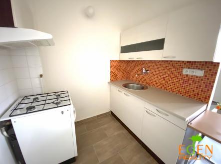 Obrázek k zakázce č.: 624903 | Pronájem bytu, 1+kk, 28 m²