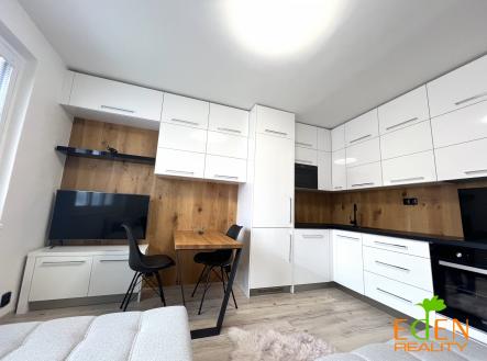 Obrázek k zakázce č.: 684206 | Pronájem bytu, 1+kk, 28 m²