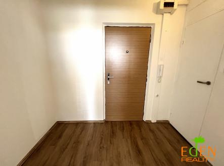 Obrázek k zakázce č.: 705106 | Pronájem bytu, 1+kk, 38 m²