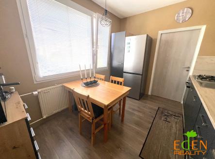 Obrázek k zakázce č.: 721142 | Prodej bytu, 3+1, 69 m²