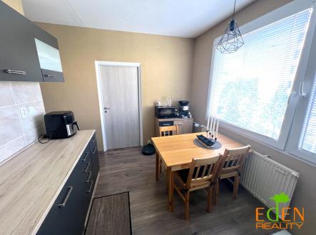 Obrázek k zakázce č.: 721142 | Prodej bytu, 3+1, 69 m²