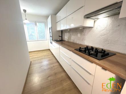 Obrázek k zakázce č.: 721322 | Pronájem bytu, 3+1, 77 m²