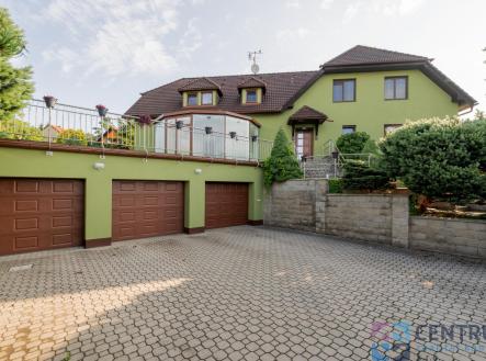 001.jpg | Prodej - dům/vila, 530 m²